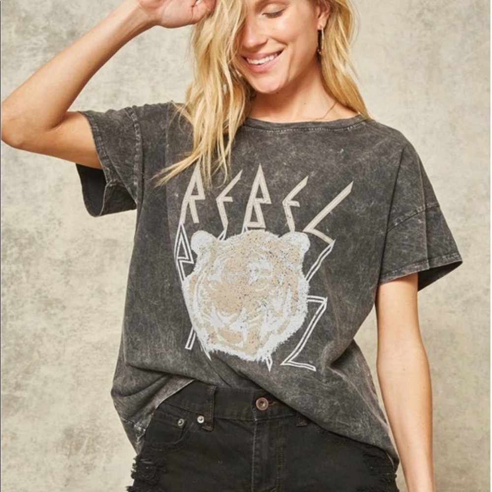 Rebel Vintage Tee
